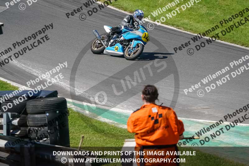 cadwell no limits trackday;cadwell park;cadwell park photographs;cadwell trackday photographs;enduro digital images;event digital images;eventdigitalimages;no limits trackdays;peter wileman photography;racing digital images;trackday digital images;trackday photos